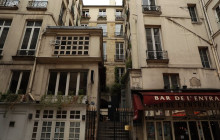 Paris in person7