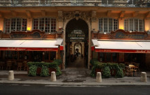 Paris in person10