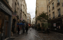 Paris in person5