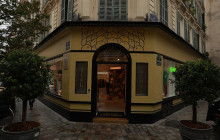 Paris in person6