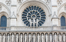 Paris in person8