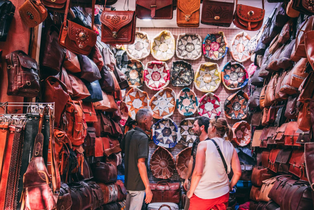 Marrakech: Medina Souks Tour with Artisans & Tea