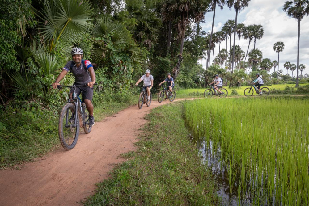 Private Siem Reap Countryside E-bike Tour
