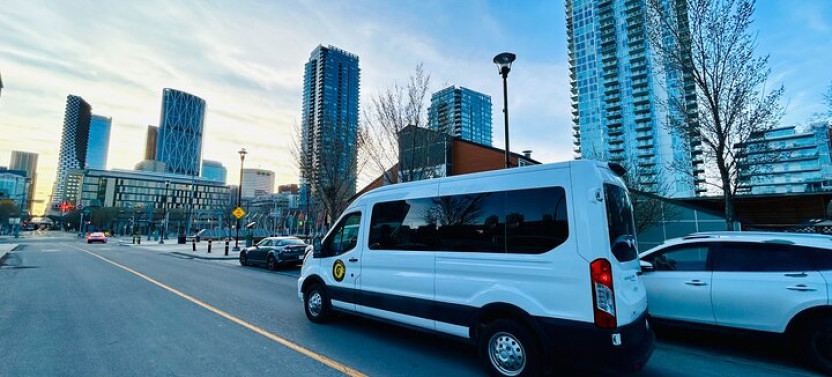Private Calgary Airport–Hotel Transfer With 24/7 Service