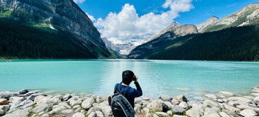 Lake Louise & Moraine Lake Shared Shuttle from Calgary, Canmore, Banff