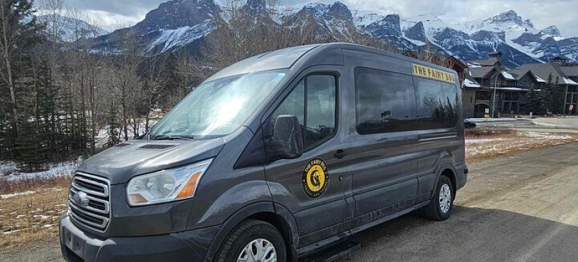 Shared Shuttle Transfer from Calgary to Canmore with Multiple Pickups