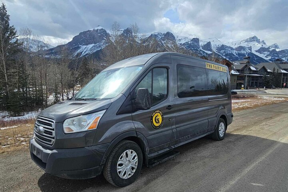 Shared Shuttle Transfer from Calgary to Canmore with Multiple Pickups