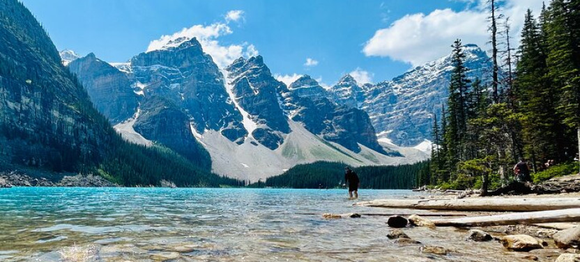 Private Custom Banff National Park Tour With Lake Louise & Moraine Lake