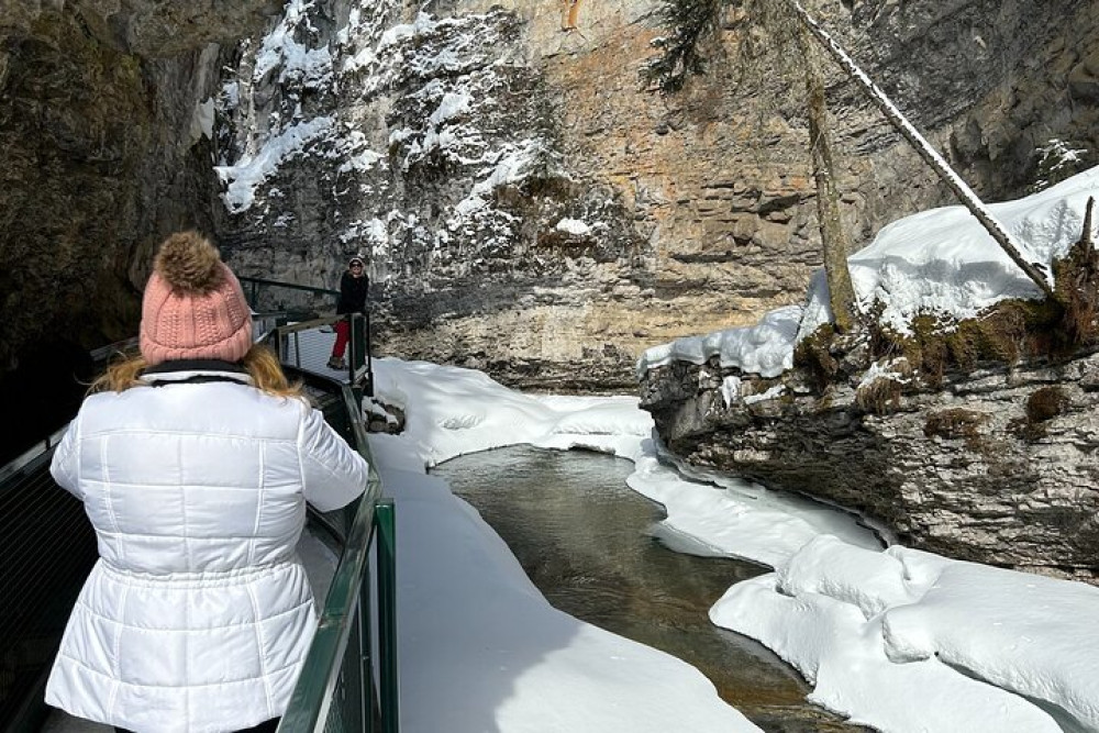 Private Custom Banff National Park Tour With Lake Louise & Moraine Lake