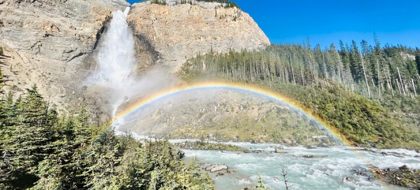 Banff & Yoho Lakes and Takakkaw Falls Tour from Calgary, Canmore & Banff