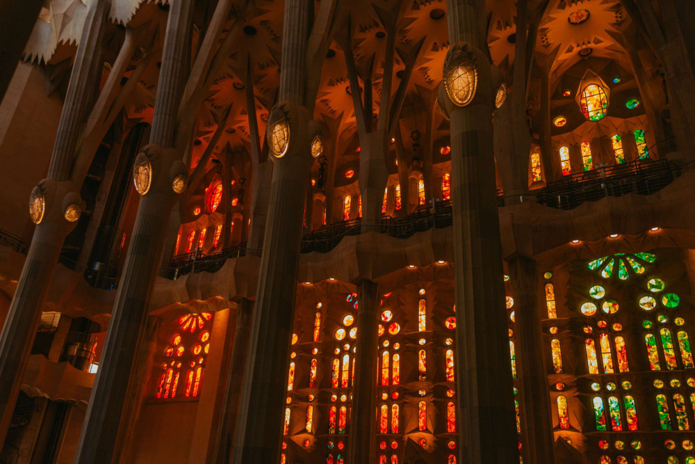 Small Group Expert-led Sagrada Familia Express Tour