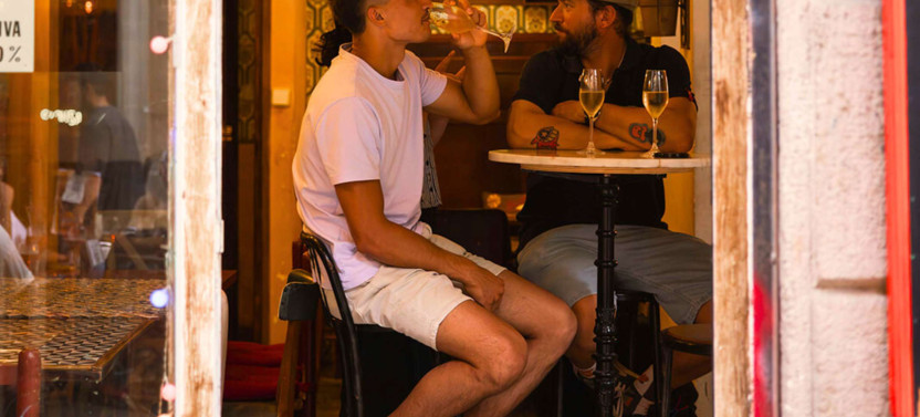 Small Group Expert-led Barcelona Tapas Food Tour, photo 3 of 5