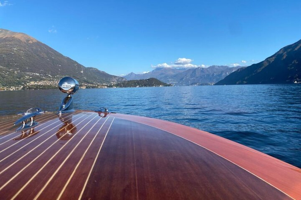 Private Como Tour and Lake Como VIP Luxury Boat Cruise