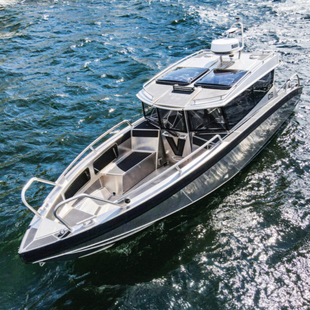 High-Speed Qorsuk Boat Rental Through Ilulissat Icefjord with Captain