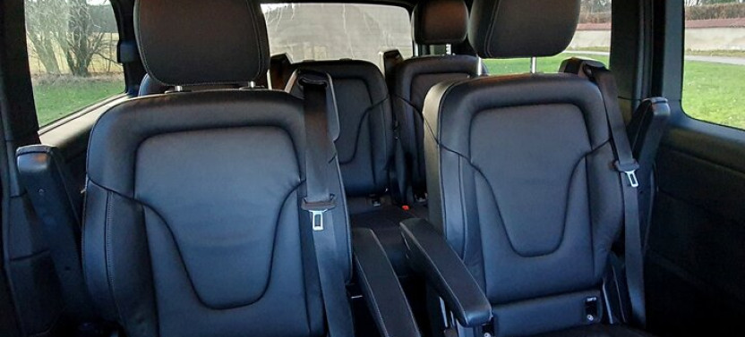 Private Luxury Mercedes Transfer from Prague to Munich