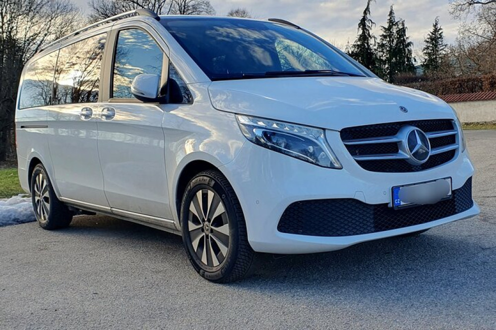Private Luxury Transfer from Prague to Passau