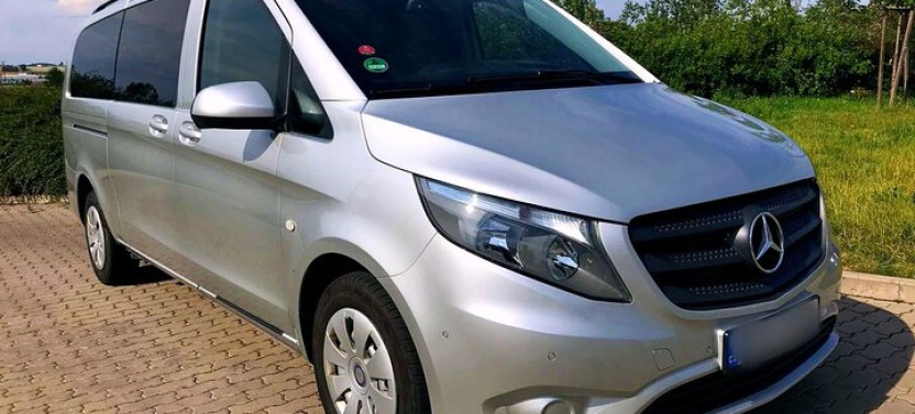 Private Mercedes Transfer from Salzburg to Prague