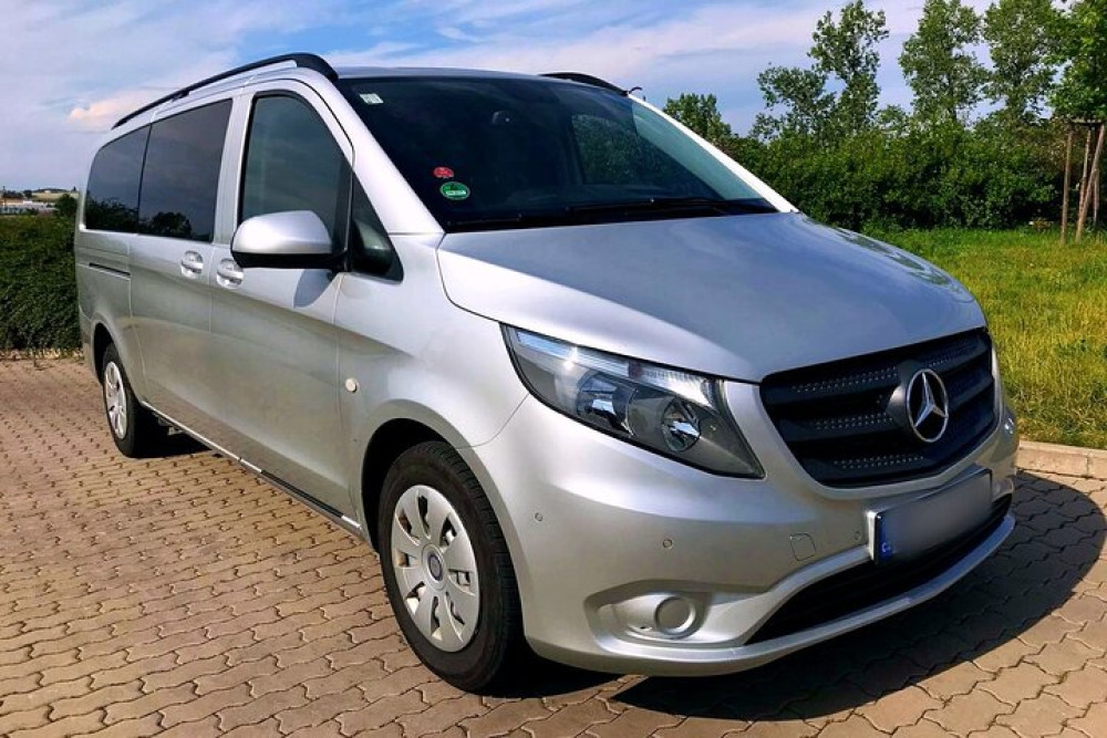 Private One-Way Transfer from Bratislava to Prague