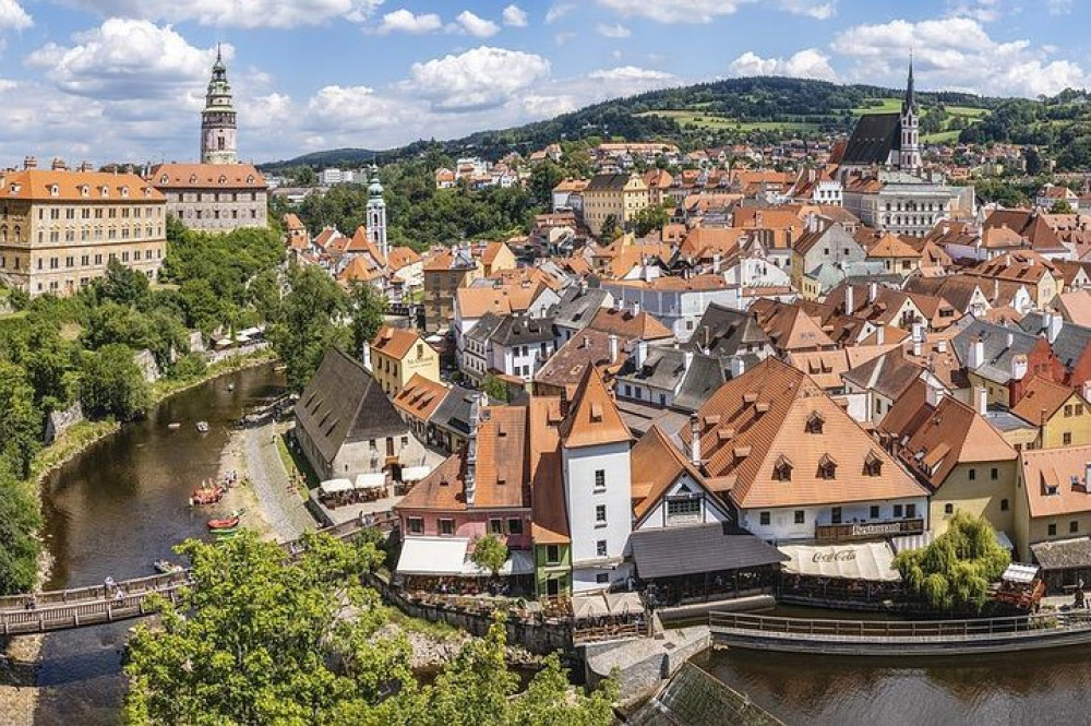 Private Day Trip to Cesky Krumlov with Lunch & Castle Admission from Prague