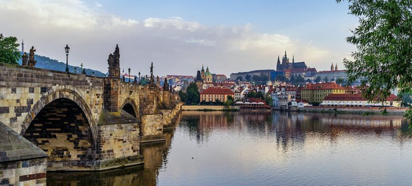 Private Prague Walking Tour & Kutna Hora Bone Church Day Trip