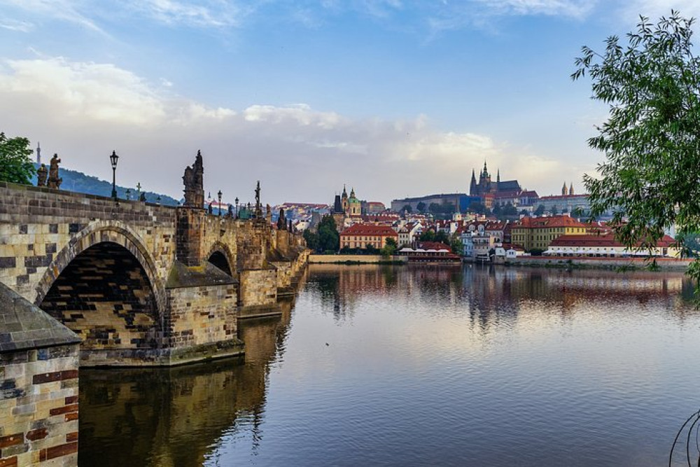 Private Prague Walking Tour & Kutna Hora Bone Church Day Trip