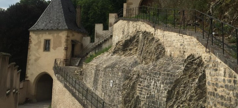 Private Karlstejn Castle Tour from Prague with Lunch and Admission