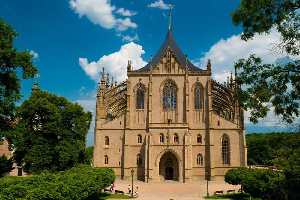 Private Kutna Hora Day Trip from Prague with Lunch and Admissions