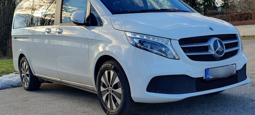 Private Luxury Mercedes Transfer From Prague to Bratislava