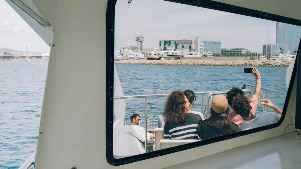 eco catamaran cruise barcelona