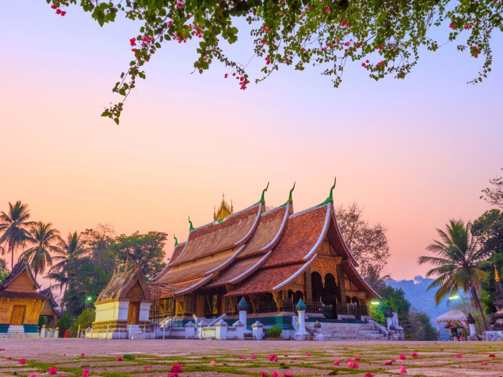 Luang Prabang Cultural Discovery and Cruise to Pak Ou Caves Private Tour