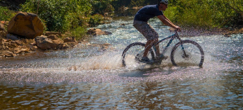 Private Luang Prabang: Mountain Biking, Jungle Trekking & Tad Sae Waterfall