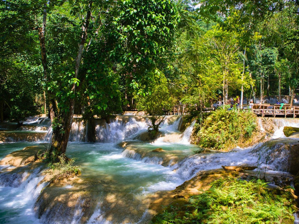 Private Luang Prabang: Mountain Biking, Jungle Trekking & Tad Sae Waterfall