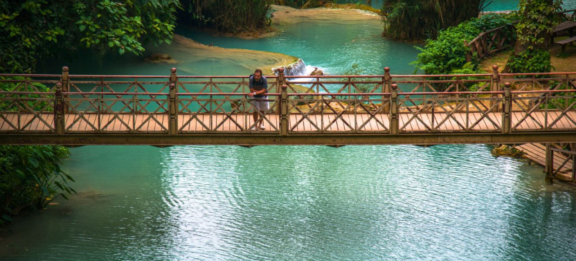 Luang Prabang: Mountain Trek to Kuang Si Waterfall with Lunch