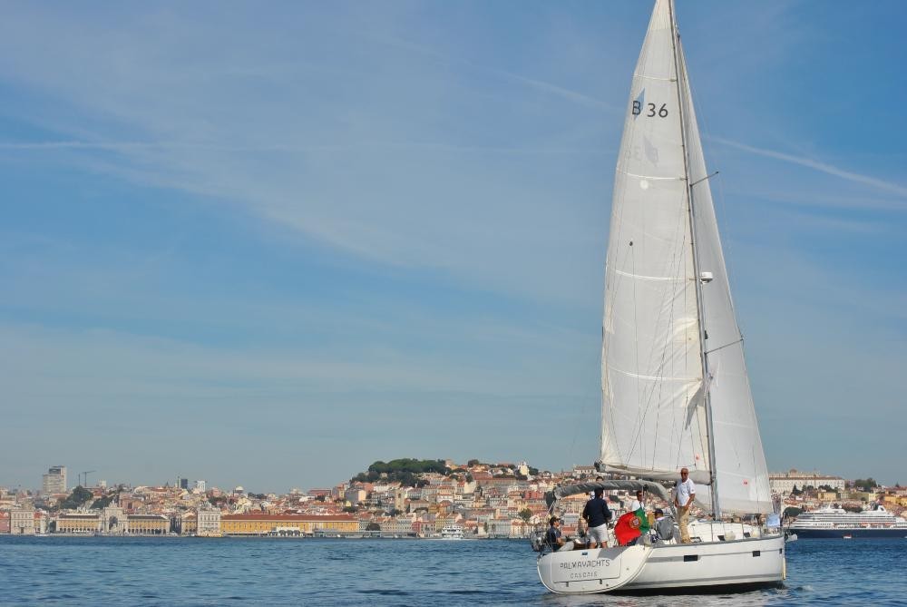 Old Town Lisbon Sailing Tour from Belem