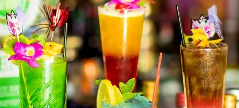 Curacao Saturday Night Fever: Bites, Karaoke & Bar Hopping