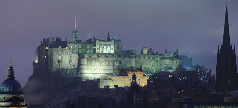 Guided Tour to Edinburgh Castle - with an English Speaking Guide