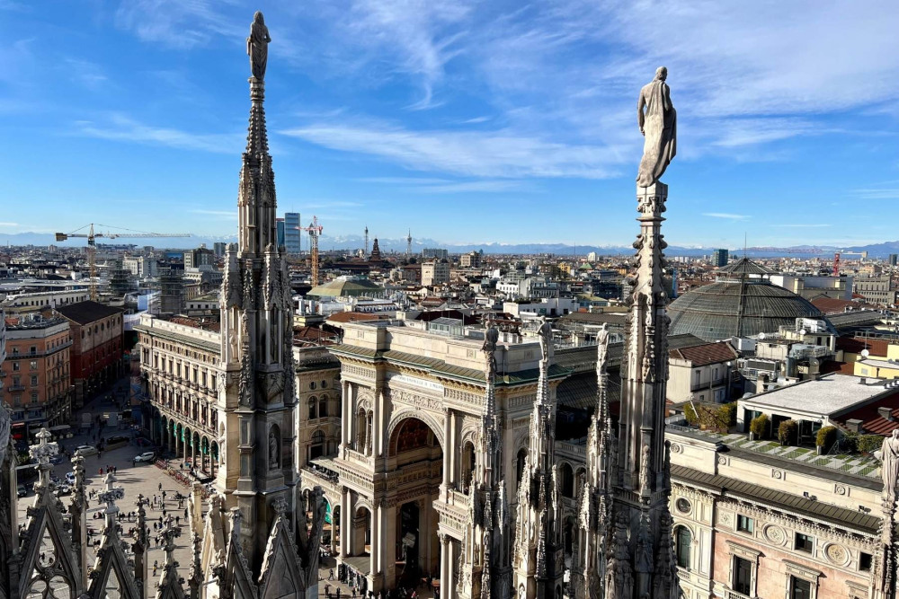 Small Group Express Duomo Tour with Access to the Terrace