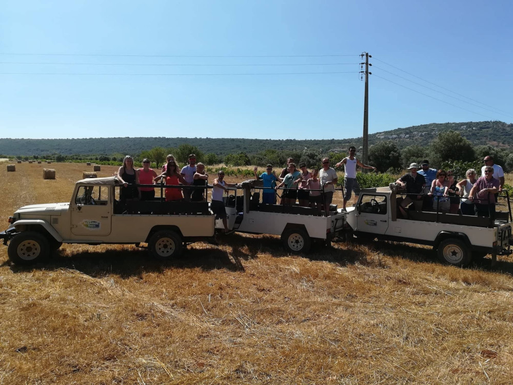 Algarve Sunset Jeep Tour with Villages, Tastings & Scenic Views