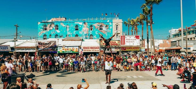 Los Angeles Highlights Tour With Hollywood Sign, Beverly Hills & Beaches