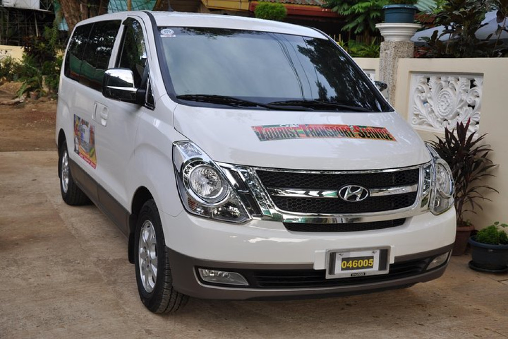 Private Van Transfer from Port Barton or San Vicente to Puerto Princesa Air