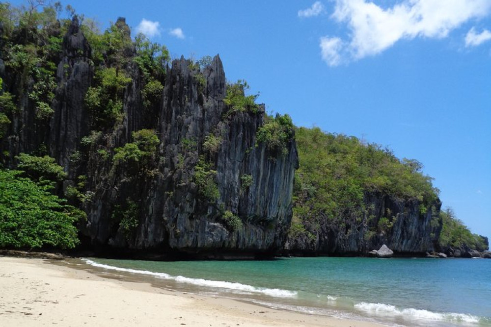 5-Day Puerto Princesa & El Nido Island Hopping Tour with Hotel