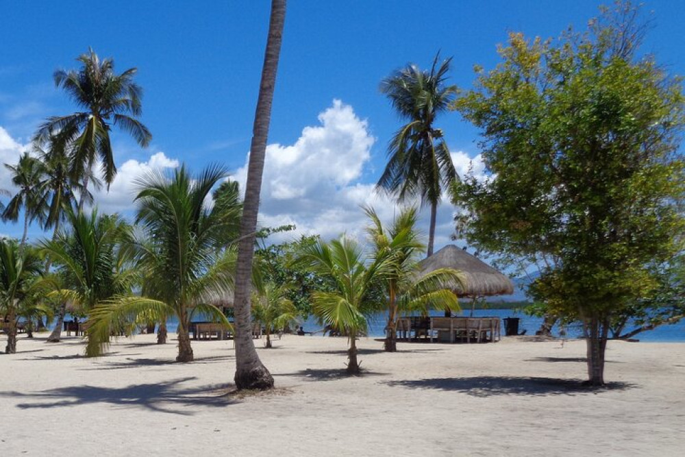 Private Port Barton Island Hopping Day Trip with Lunch from Puerto Princesa