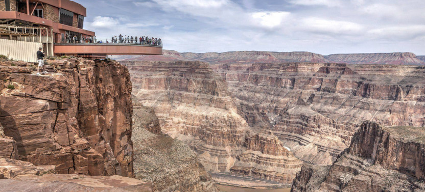 VIP Grand Canyon Heli, Boat & Skywalk