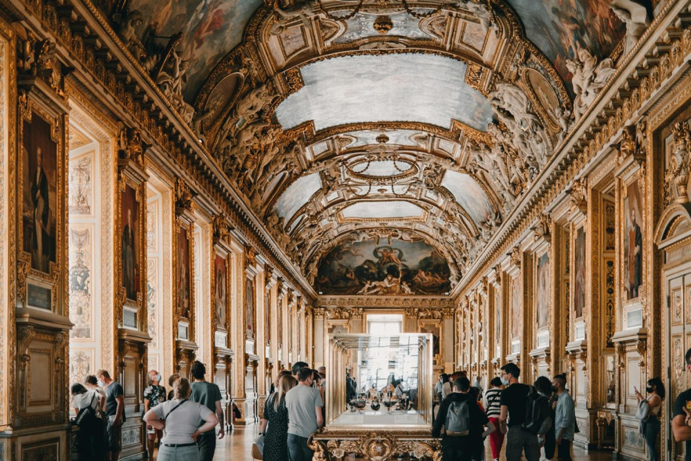 Paris: Louvre Museum Guided Tour with Priority Entry