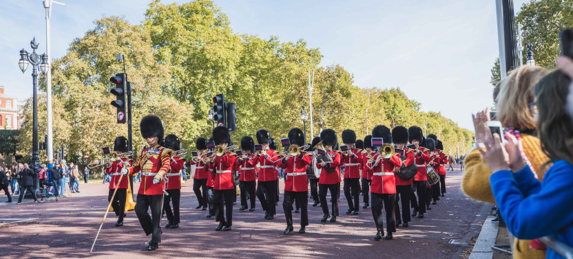 Small Group Buckingham Palace Entrance Tickets & Changing of the Guard