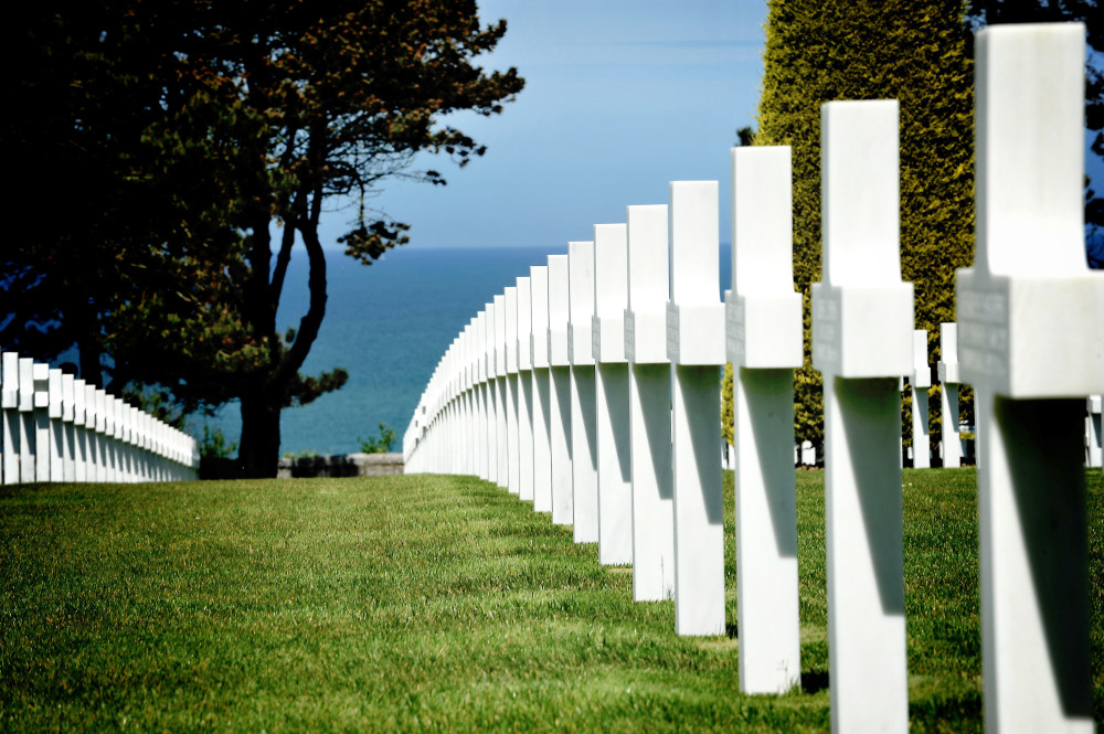 Full-Day D-Day American Beaches & US Airborne Tour from Bayeux