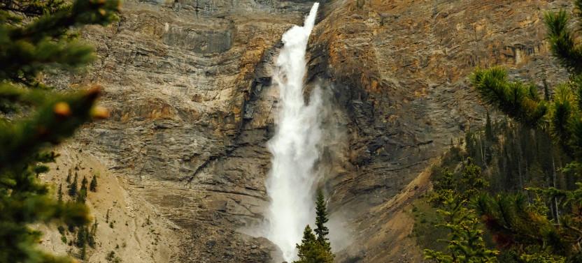 Private Ultimate Canadian Rockies Lakes & Takakkaw Falls Day Tour