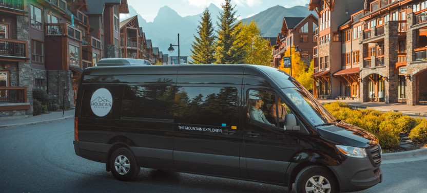 Private Express Tour to Moraine Lake & Lake Louise Highlights