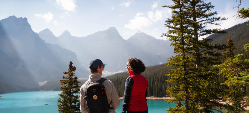Private Express Tour to Moraine Lake & Lake Louise Highlights
