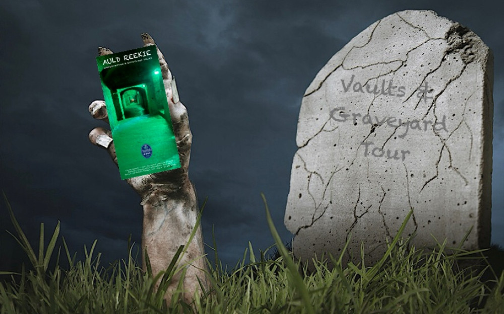 Moonlit Greyfriars Graveyard & Haunted Underground Vaults Tour in Edinburgh